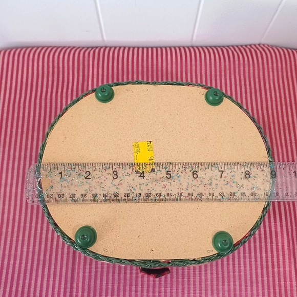 Vintage Sewing Box With Notions - Picture 10 of 14